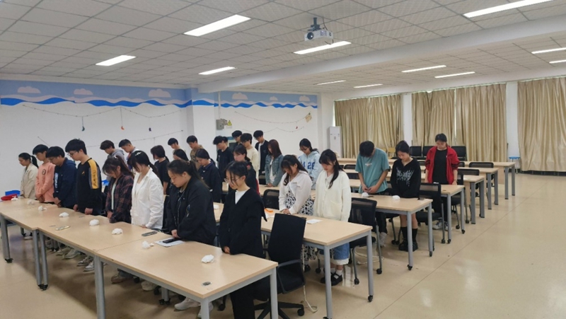 图片4.jpg 图片4.jpg