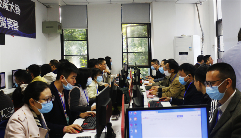 比赛照片.jpg 比赛照片.jpg