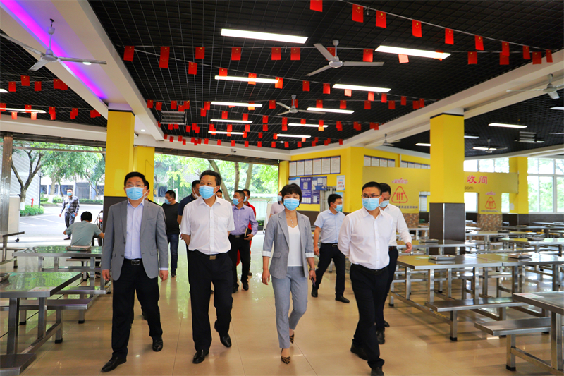 69bef9323bc94d13b0799575ec924d9.jpg 69bef9323bc94d13b0799575ec924d9.jpg